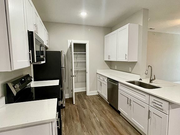 3rd image of 253 English Commons Dr #202