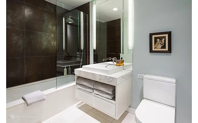 Rented by Douglas Elliman | media 22