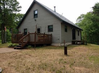 W11568 W 32nd Rd, Crivitz, WI 54114