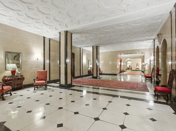 480 Park Avenue image 14 of 16