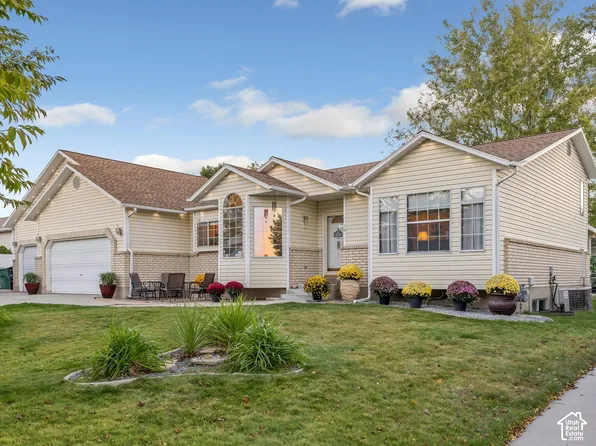 9136 S Teton Estates Dr, West Jordan, UT 84088