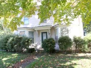 128 Hillside Ave #B, Needham, MA 02494