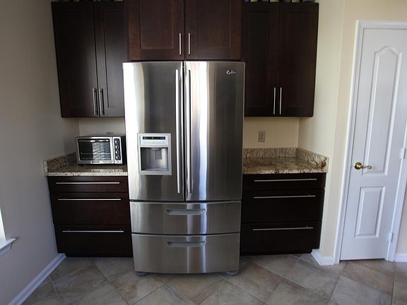 3rd image of 20931 Cedarpost Sq Unit 302