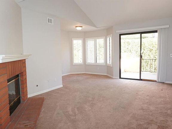 3rd image of 852 Paseo Serenata