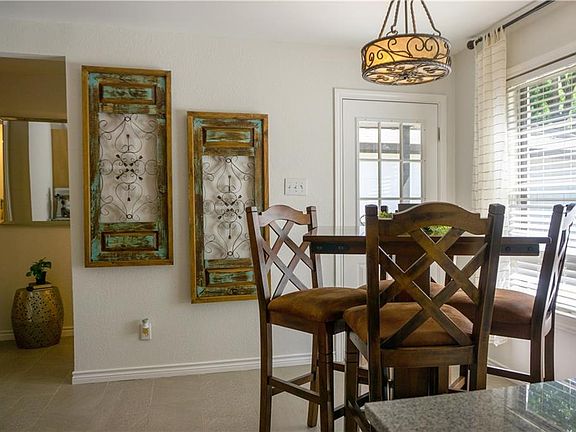 5th image of 616 Joy Ln