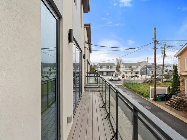 33a Keen Court image 32 of 44