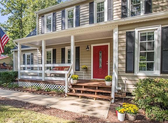 3rd image of 11208 Camshire Pl