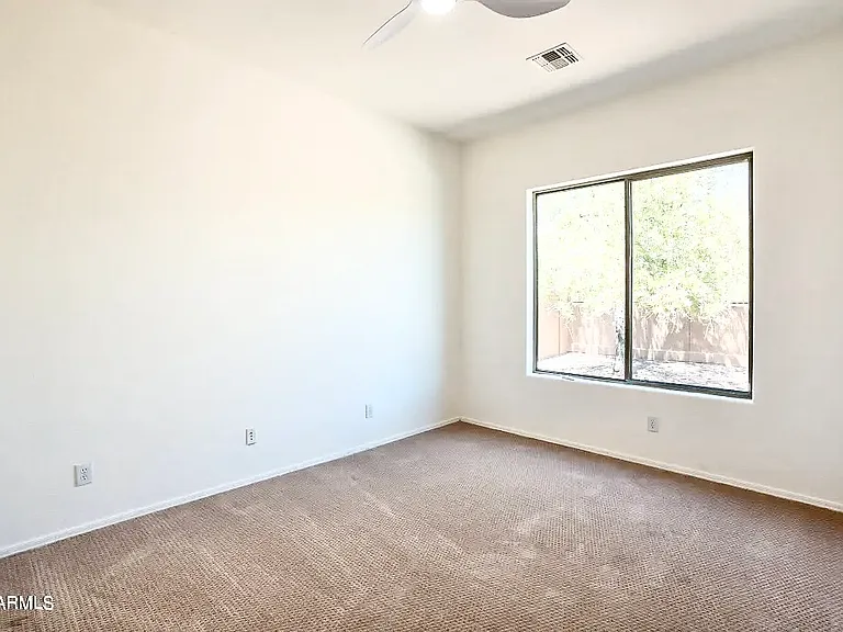 1682 W Ainsworth Dr — Photo 13