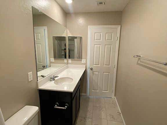 5th image of 415 Purple Sandpiper St