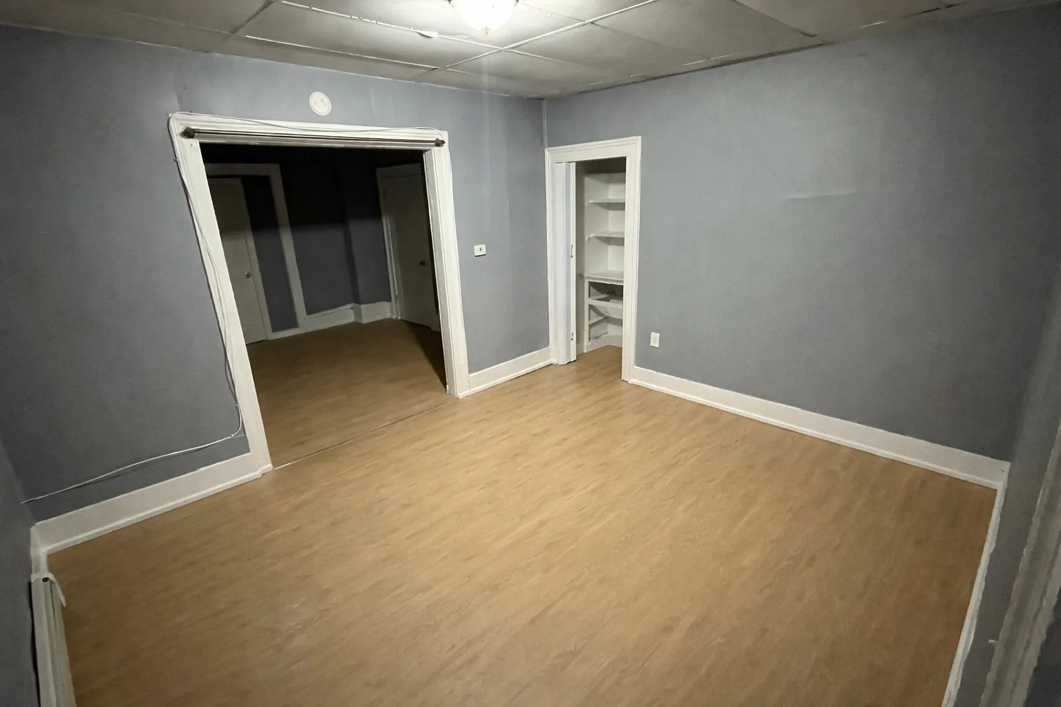 1 bed, 1050 sqft, $1,250 — Photo 3