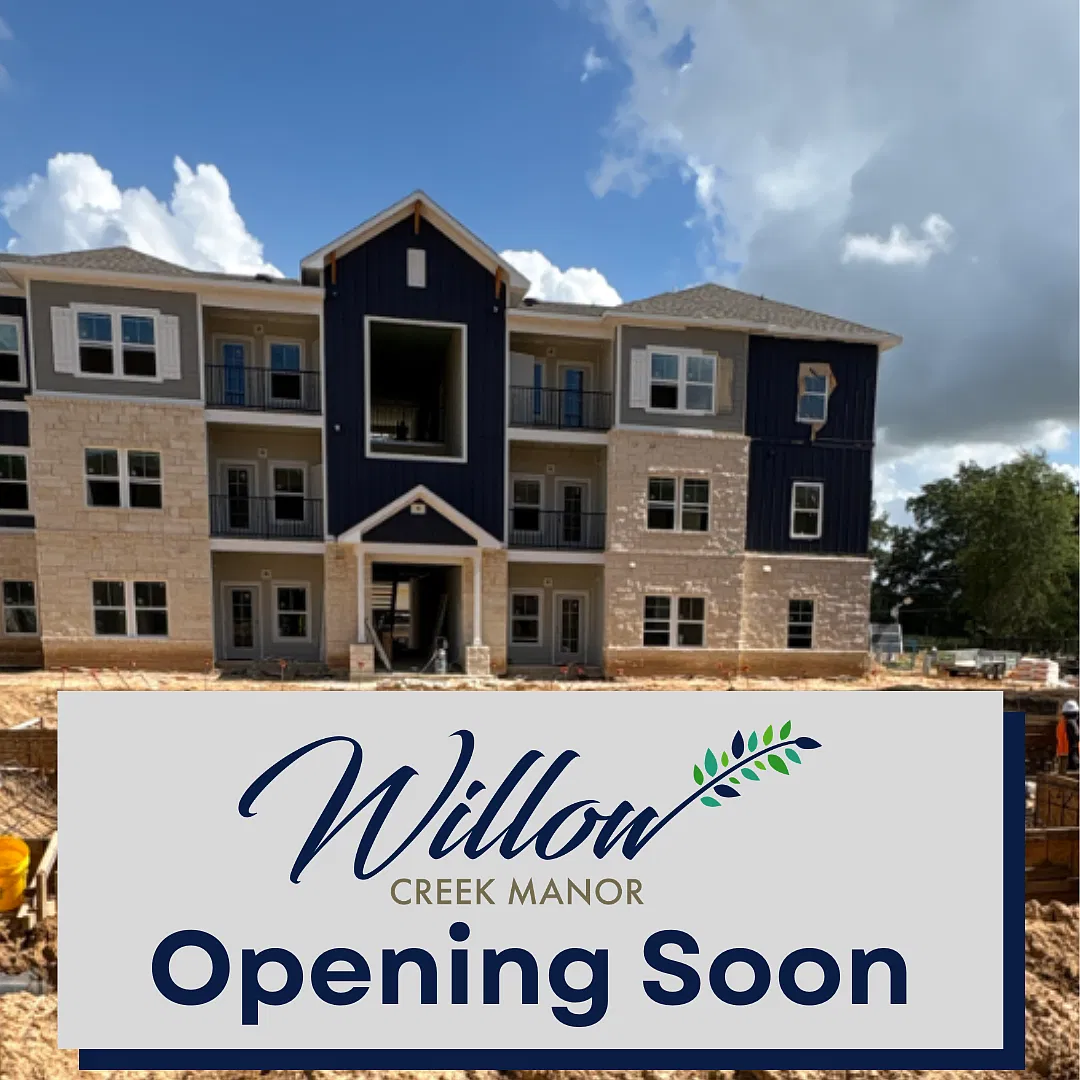 Willow Creek Manor — Photo 1