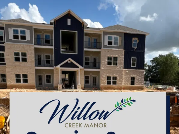 Willow Creek Manor