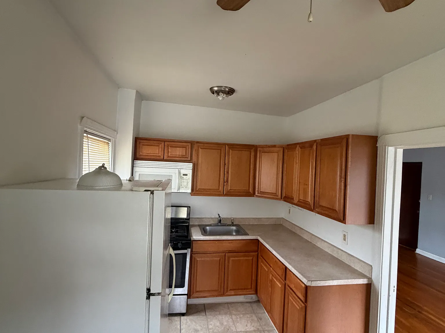 1 bed, 1000 sqft, $800 — Photo 2