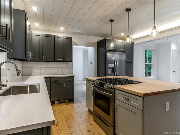 62 Railroad Street, Canaan, CT 06031