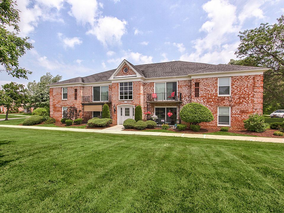 Quakertowne 220 Countryside Ln Orchard Park NY Zillow