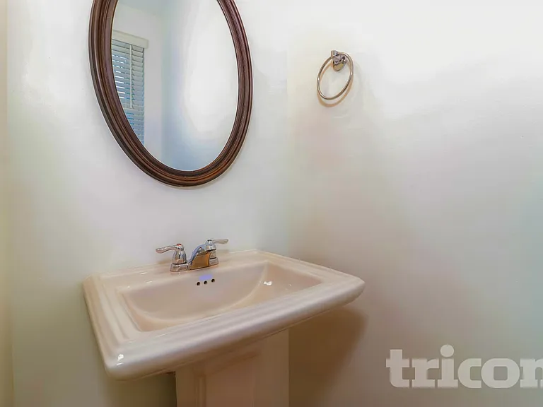 2300 Rosemary Park Ln — Photo 12