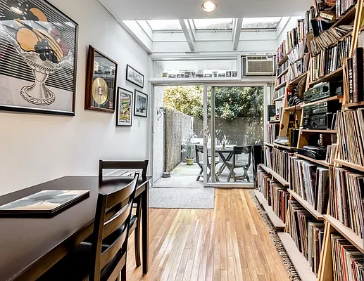 Rented by Bond New York | media 12