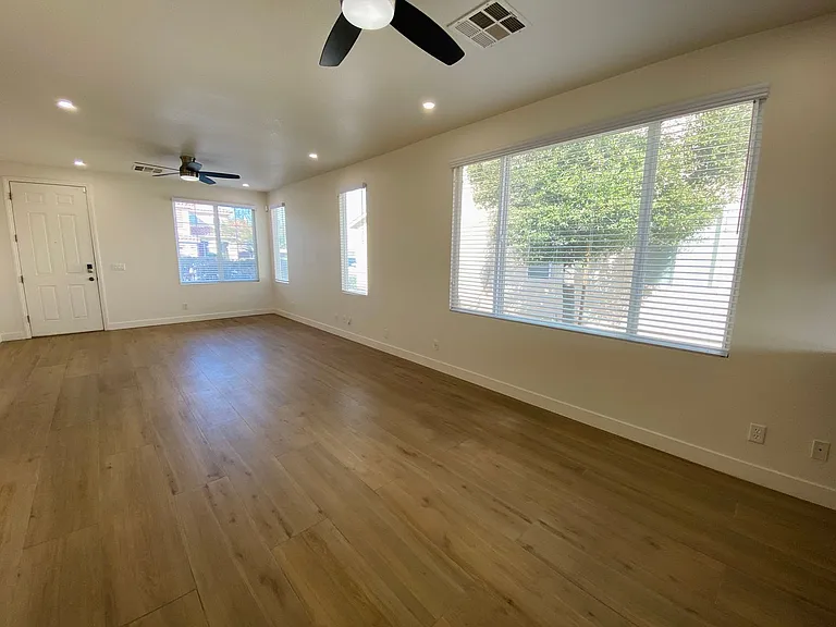 8794 Timber Mesa St — Photo 7