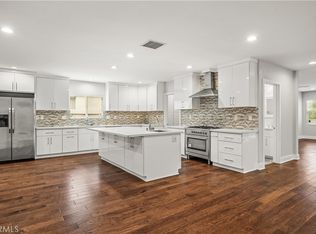 17814 Rhoda St, Encino, CA 91316