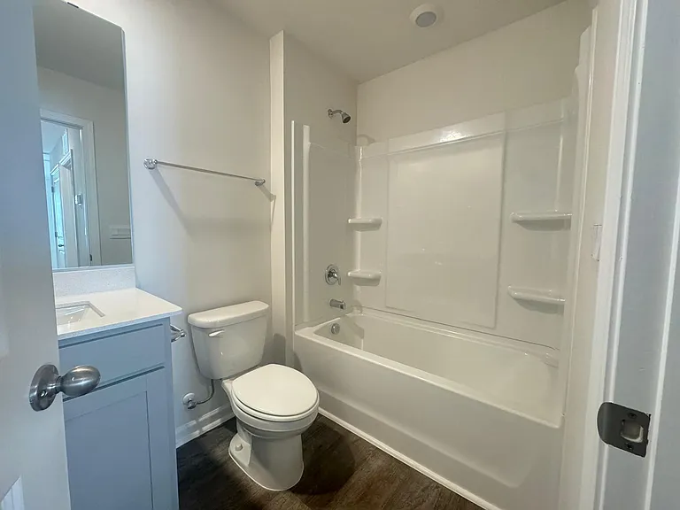 210 Palm Dr — Photo 12