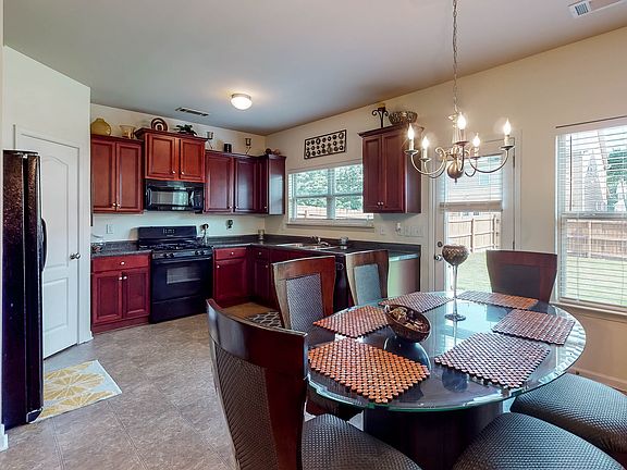 5th image of 5074 Manning Dr