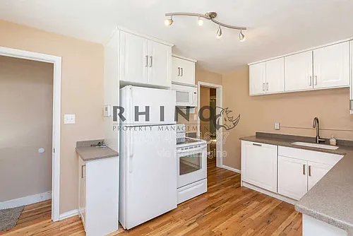 981 36th St Photo 1