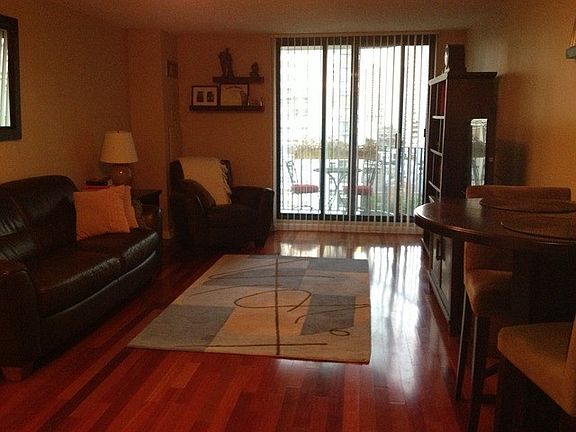 4th image of 1250 N La Salle Dr APT 1206