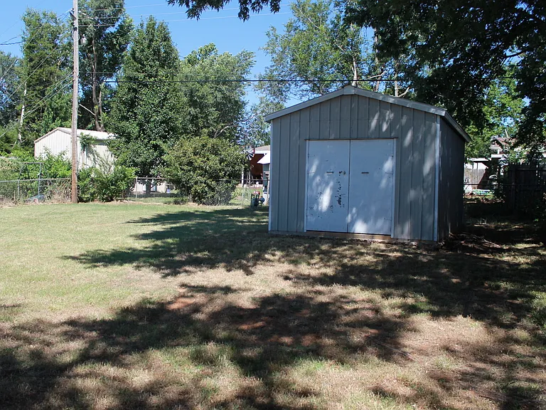 641 E Frolich Dr — Photo 14