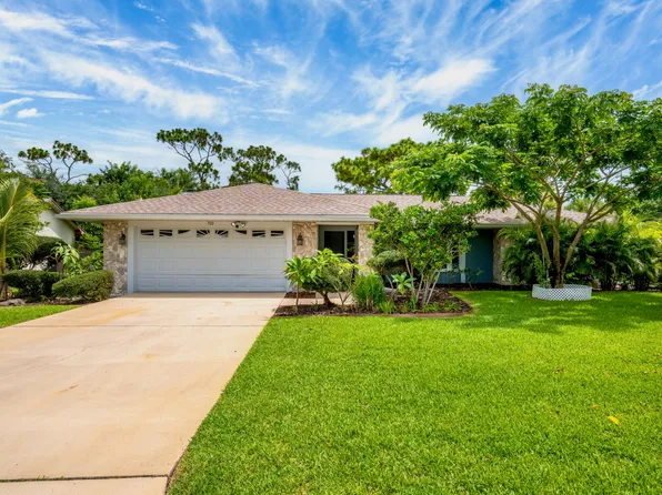 700 Turnberry Dr, Melbourne, FL 32940