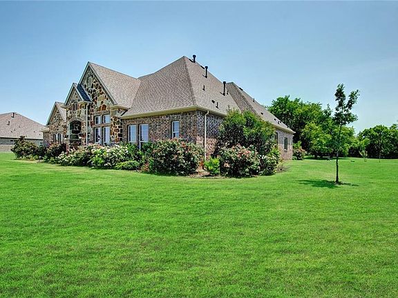 5th image of 1200 Artesia Ln