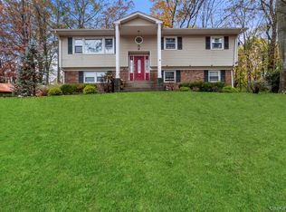 7 Jacqueline Road, Monsey, NY 10952