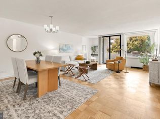 490 M St SW APT W205, Washington, DC 20024