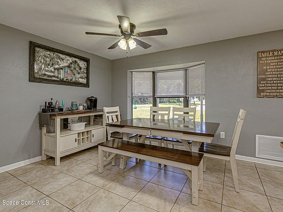 5th image of 3030 Briarwood Ln