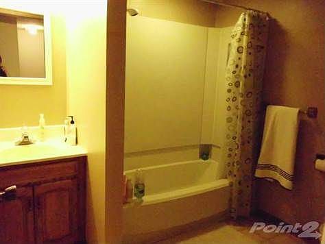 Mandi- Main Bathroom