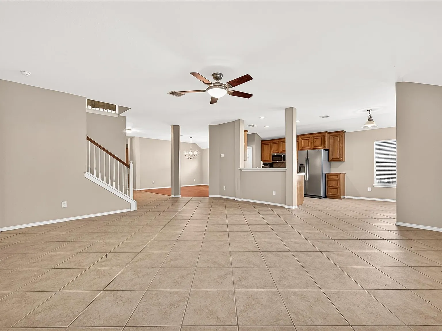 4 bed, 2.0 bath, $2,600 — Photo 4