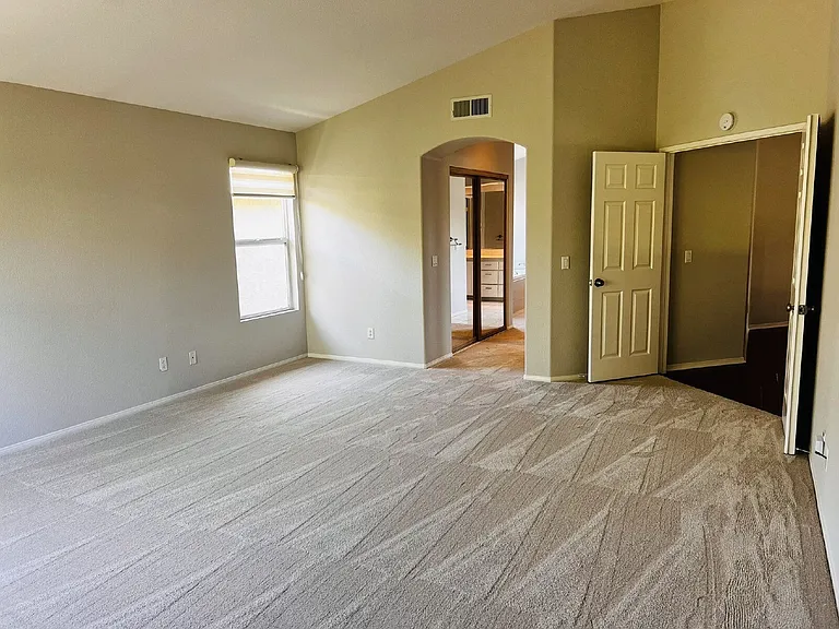 4984 Riding Ridge Rd — Photo 31
