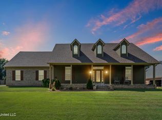 7771 Broken Hickory Dr, Walls, MS 38680