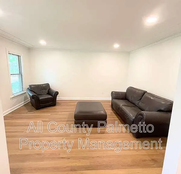 101 Huckleberry Ln — Photo 9
