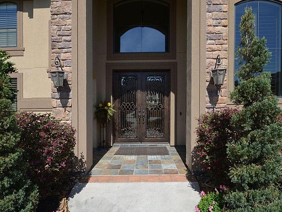 3rd image of 20633 Eaglewood Trace Dr