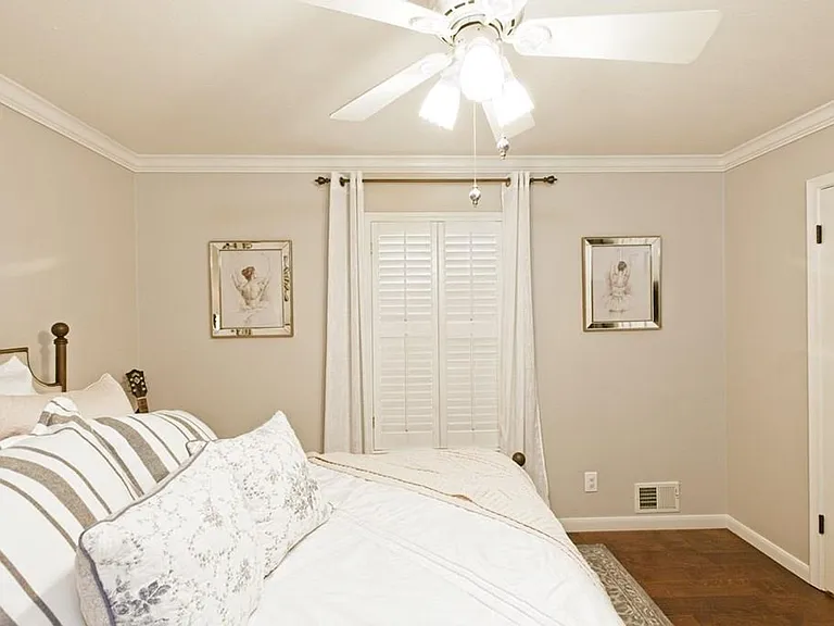 1307 Glen Cove Dr — Photo 22