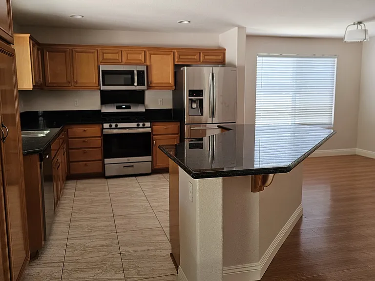 233 Canyon Creek Way — Photo 4