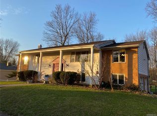 4944 Hickory Rd, Hamburg, NY 14075