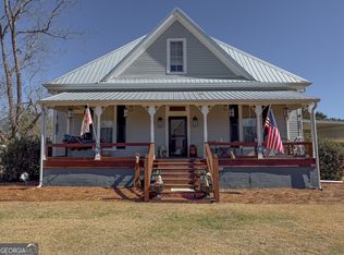 162 College St SW, Parrott, GA 39877