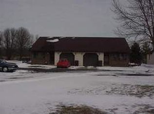 1405 E Maumee St, Angola, IN 46703