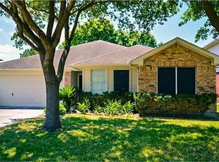 11826 Hueco Tanks Dr, Sugar Land, TX 77498