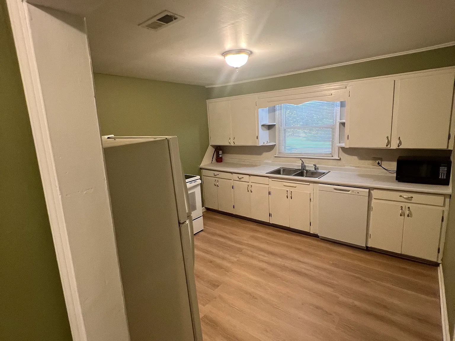 2 bed, 672 sqft, $1,395 — Photo 4