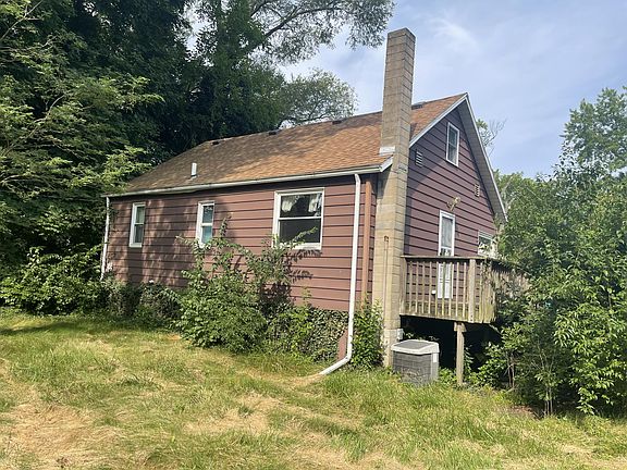 2nd image of 1219 Summer St