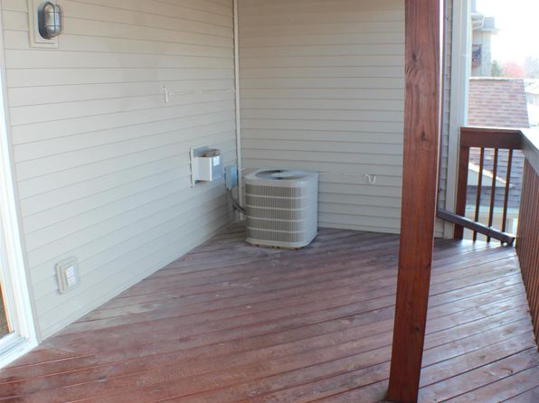 205 E Price St UNIT 202, Eldridge, IA 52748
