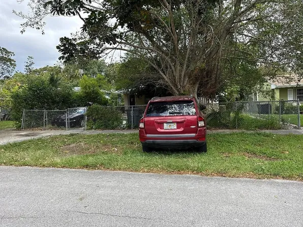 1137 NW 121st St, North Miami, FL 33168