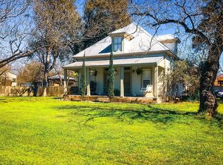 301 N Avenue F, Elgin, TX 78621